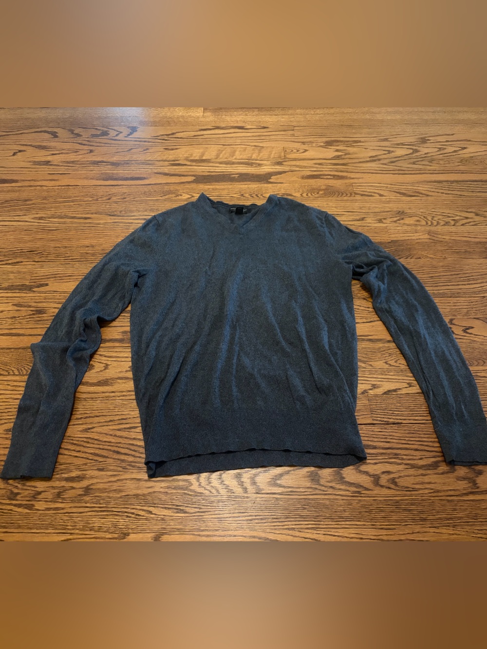Banana Republic Men's V-Neck Sweater in Charcoal Gray